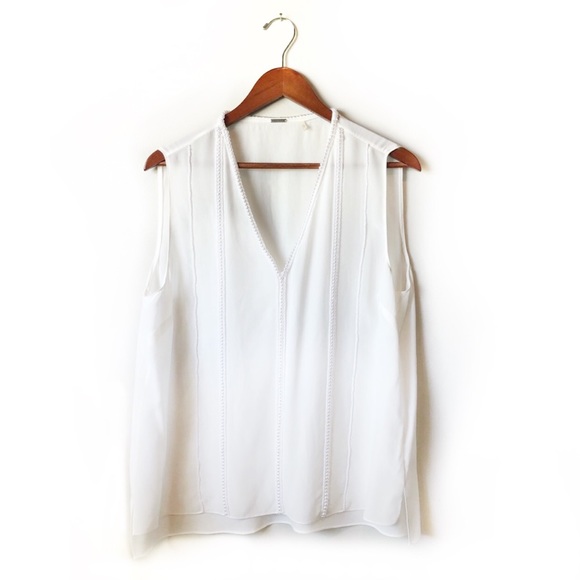Elie Tahari Tops - Elie Tahari Pearl Sleeveless 100% Silk Blouse | L